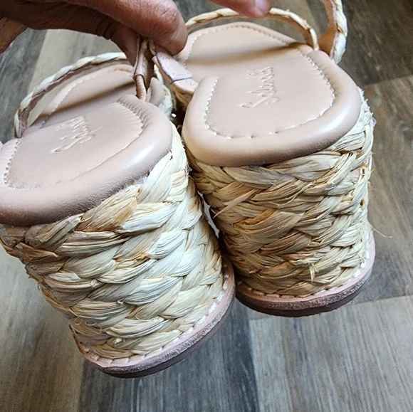 SPLINDID RAFFIA SANDALS